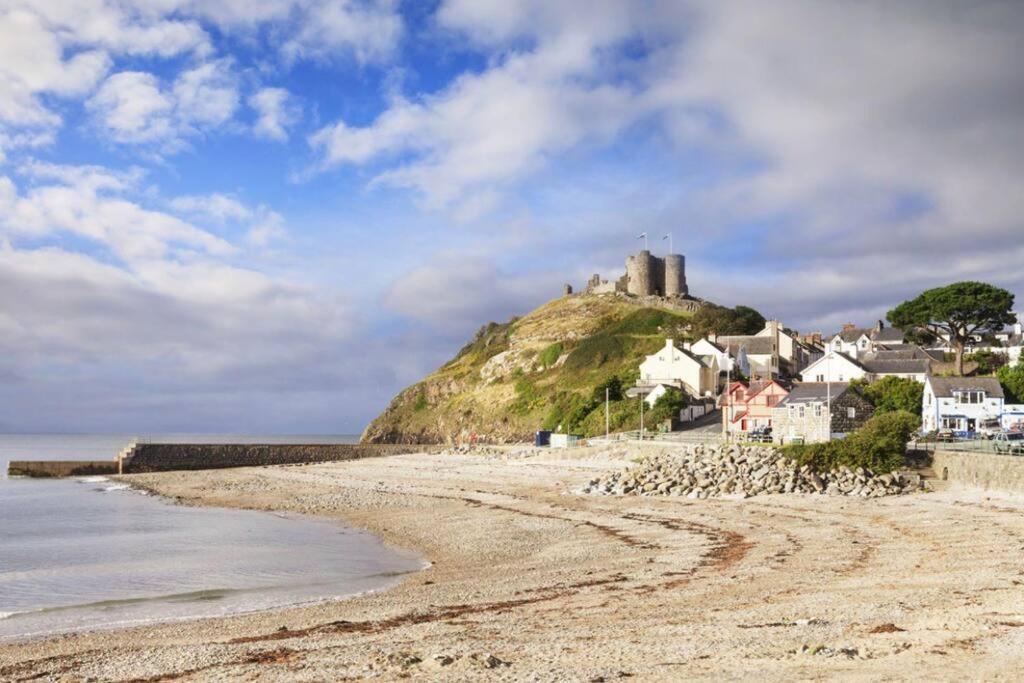 Tranquility Caravan In Chwilog North Wales Entire Holiday Home Екстер'єр фото